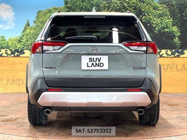 Toyota RAV4 2021-12 7562724-14