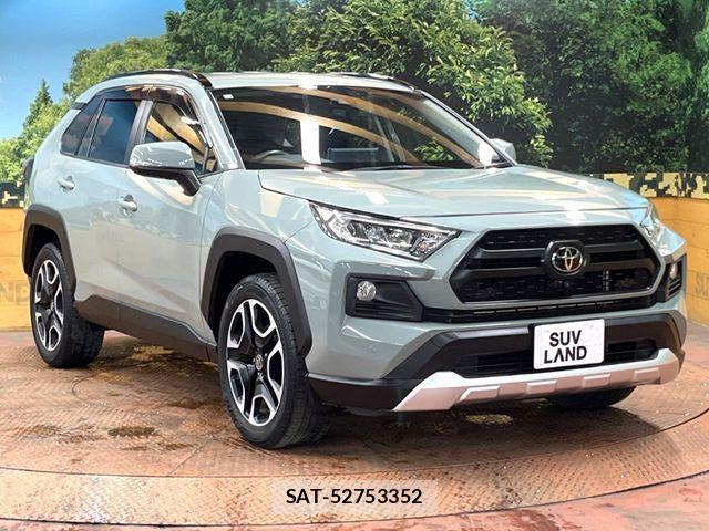 Toyota RAV4 2021-12 7562724-15
