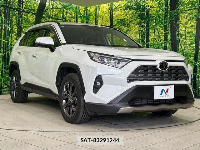 Toyota RAV4 2022-10 7619506-15