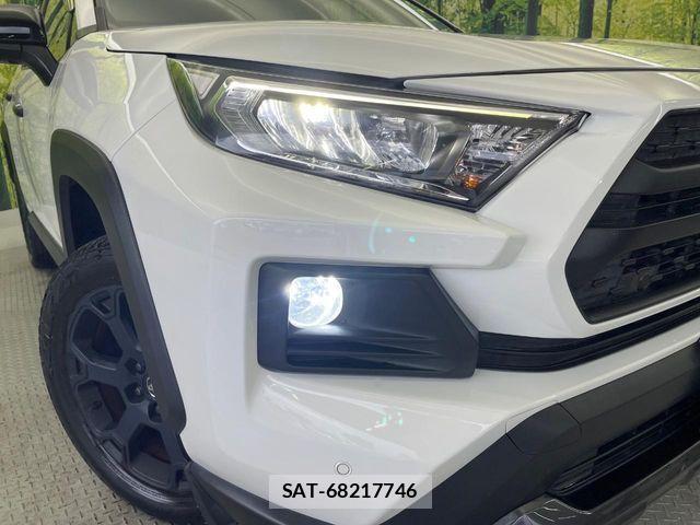 Toyota RAV4 2021-11 7619505-13