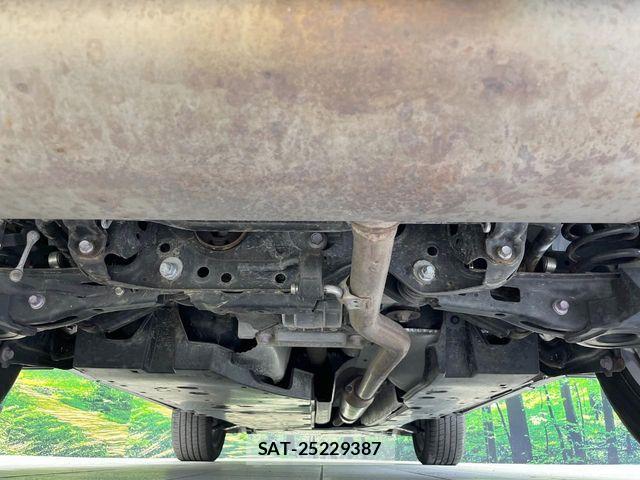Toyota RAV4 2021-05 7619515-18