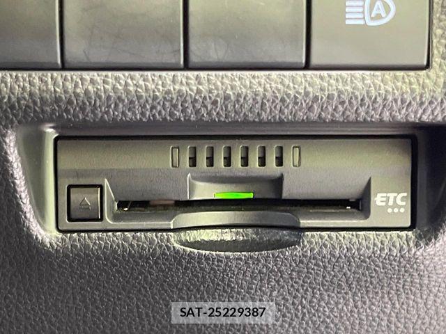 Toyota RAV4 2021-05 7619515-6