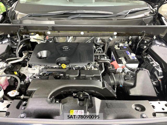 Toyota RAV4 2021-07 7619514-17