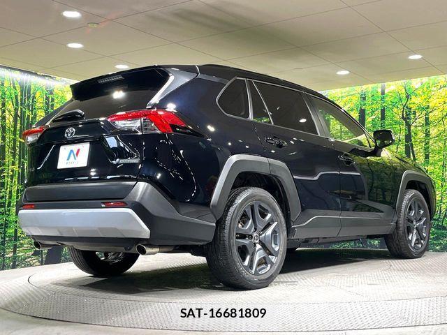 Toyota RAV4 2023-07 7619503-17