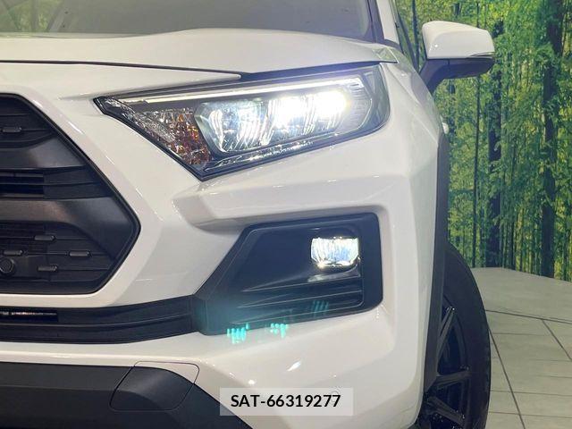 Toyota RAV4 2022-07 7619504-11