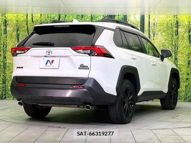 Toyota RAV4 2022-07 7619504-16