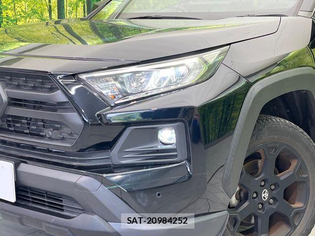 Toyota RAV4 2023-09 7619497-11
