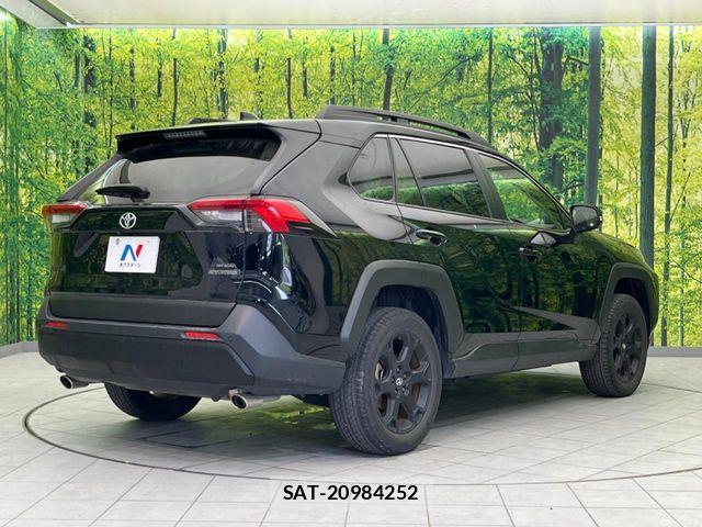 Toyota RAV4 2023-09 7619497-16