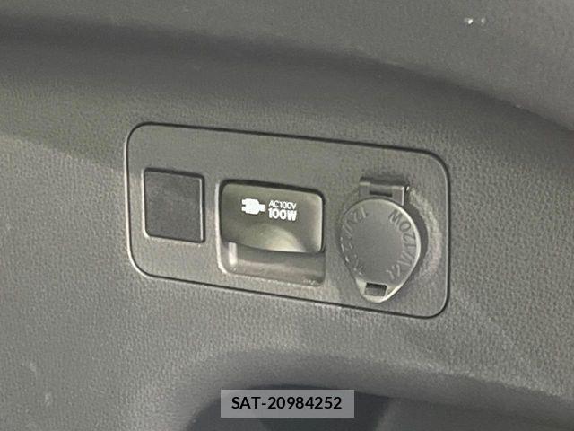 Toyota RAV4 2023-09 7619497-4
