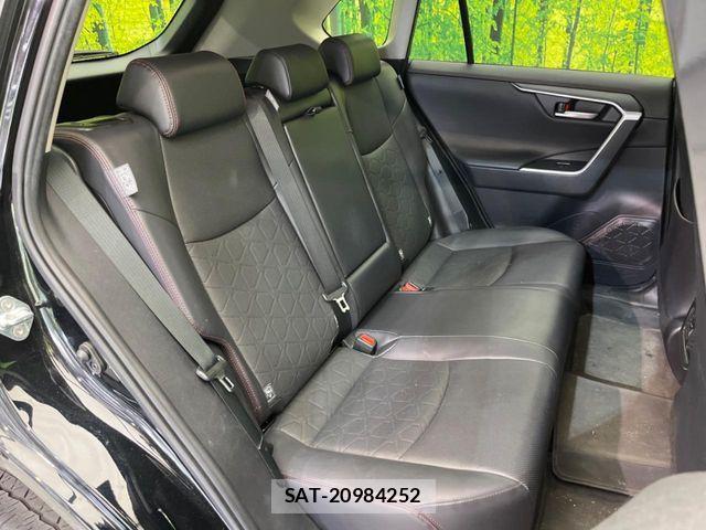 Toyota RAV4 2023-09 7619497-8
