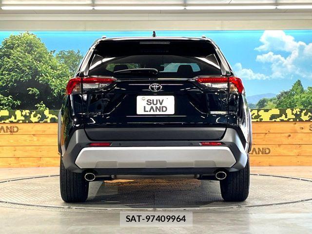 Toyota RAV4 2023-11 7619500-14