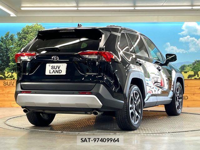 Toyota RAV4 2023-11 7619500-16