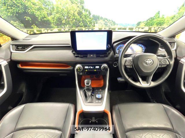Toyota RAV4 2023-11 7619500-1