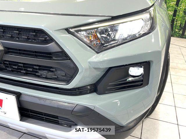 Toyota RAV4 2022-12 7619502-12