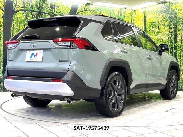 Toyota RAV4 2022-12 7619502-17