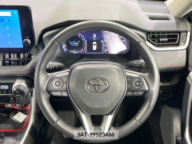 Toyota RAV4 2023-03 7619499-10