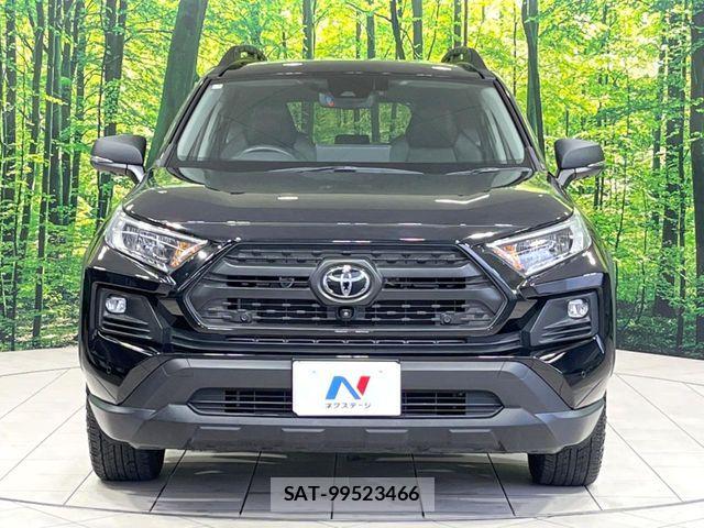 Toyota RAV4 2023-03 7619499-13