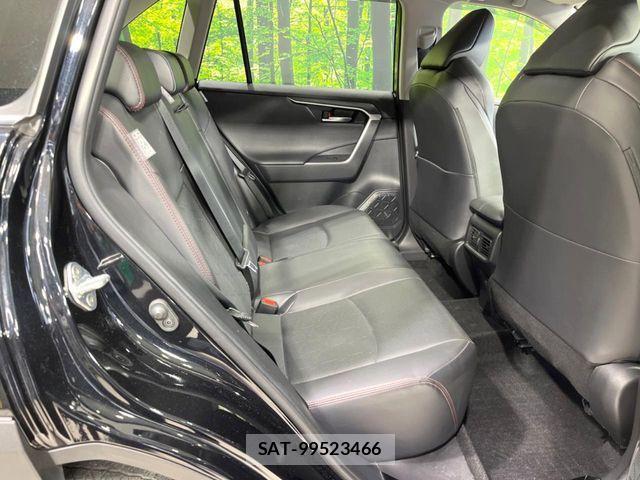 Toyota RAV4 2023-03 7619499-8