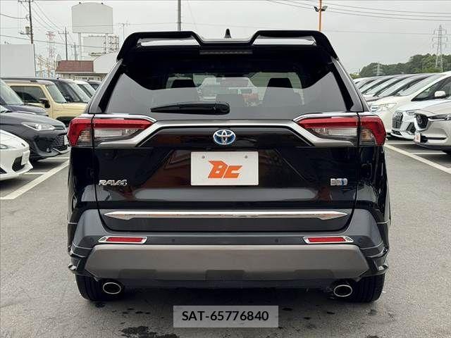 Toyota RAV4 2020-12 7619496-13