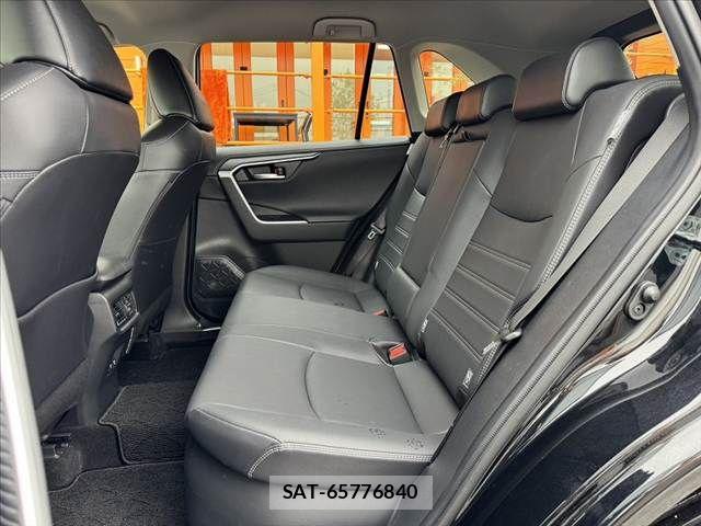 Toyota RAV4 2020-12 7619496-17
