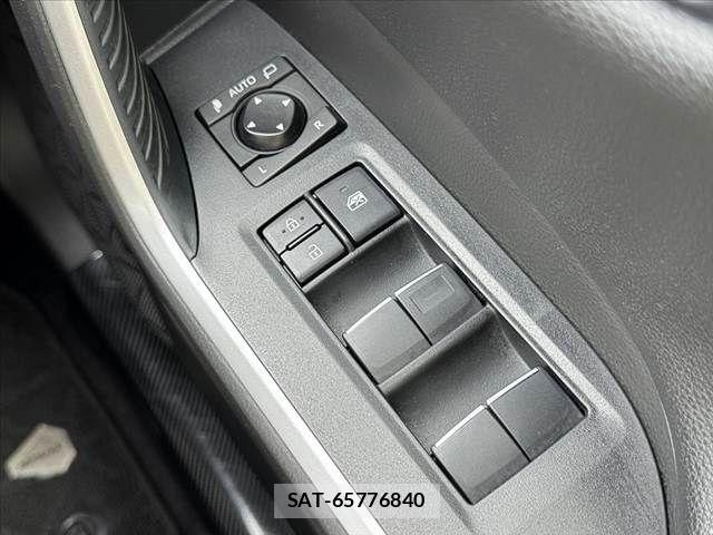 Toyota RAV4 2020-12 7619496-24