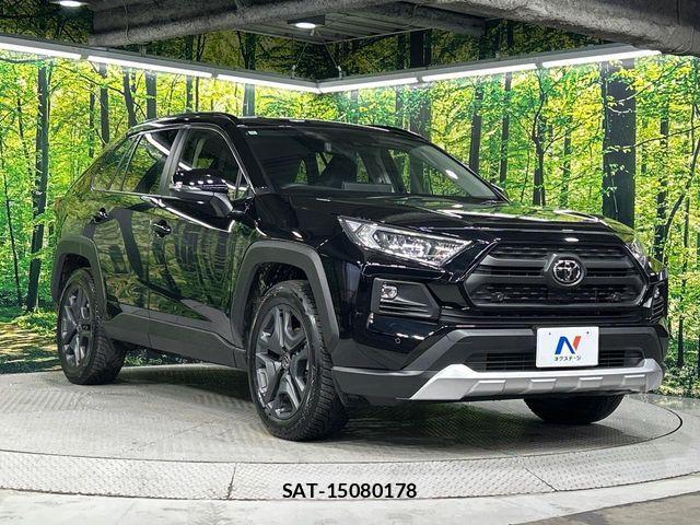 Toyota RAV4 2025-10 7619487-18