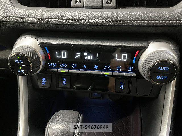 Toyota RAV4 2021-01 7619512-14