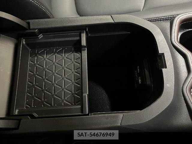 Toyota RAV4 2021-01 7619512-22