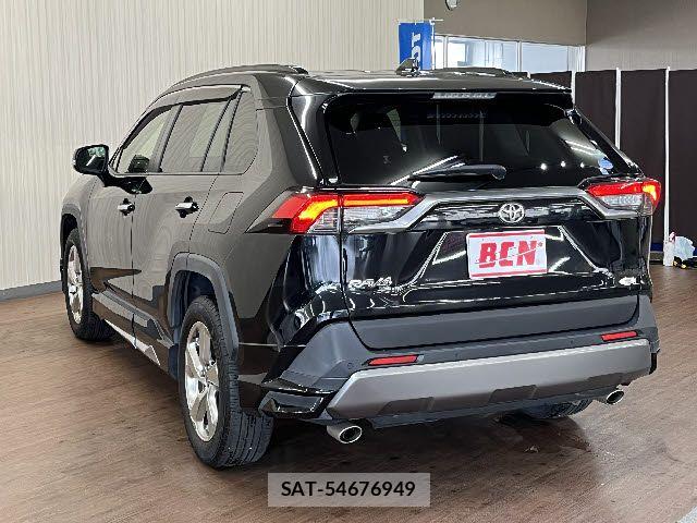 Toyota RAV4 2021-01 7619512-8