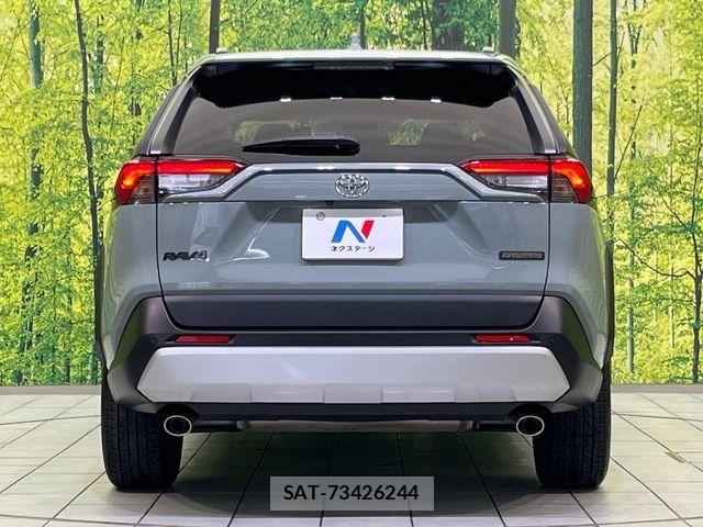 Toyota RAV4 2022-06 7619508-14