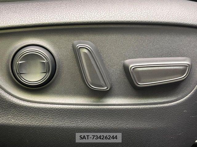 Toyota RAV4 2022-06 7619508-5