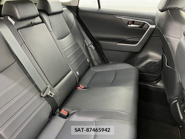 Toyota RAV4 2019-05 7619517-9
