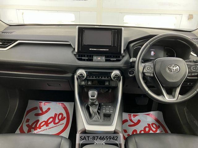 Toyota RAV4 2019-05 7619517-14