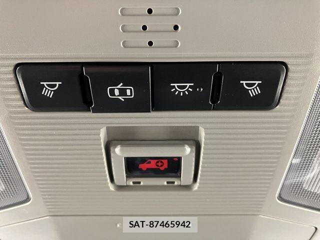 Toyota RAV4 2019-05 7619517-26