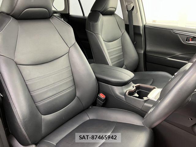 Toyota RAV4 2019-05 7619517-8
