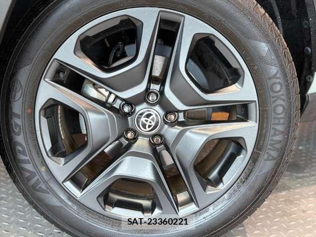 Toyota RAV4 2023-05 7619492-14