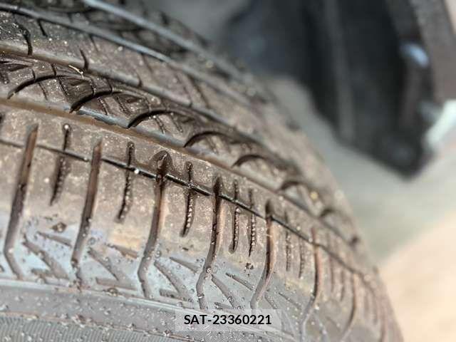 Toyota RAV4 2023-05 7619492-15