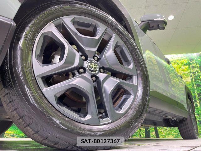 Toyota RAV4 2023-06 7619493-13
