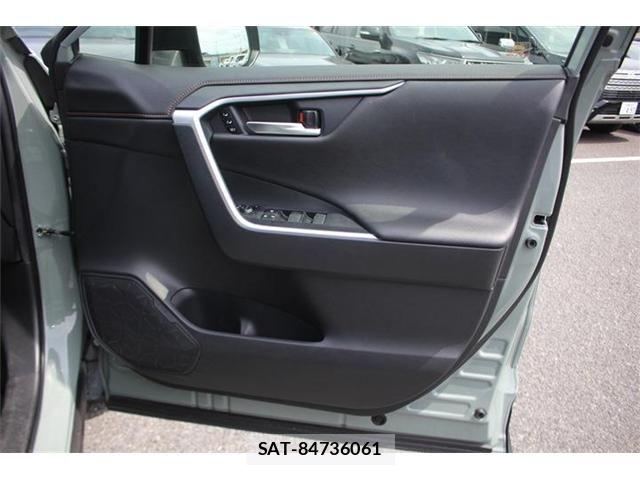 Toyota RAV4 2023-05 7727756-19