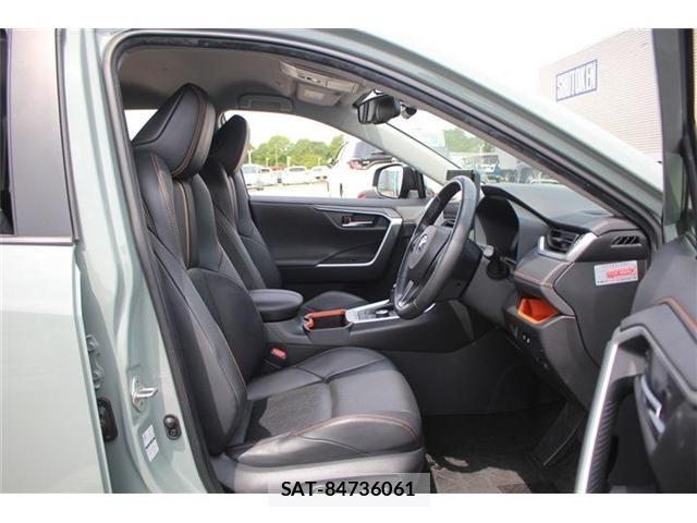 Toyota RAV4 2023-05 7727756-20