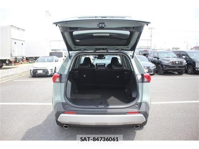 Toyota RAV4 2023-05 7727756-25