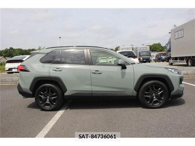 Toyota RAV4 2023-05 7727756-8