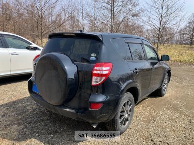 Toyota RAV4 2011-09 7788614-10
