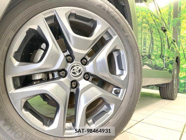 Toyota RAV4 2022-11 7879096-12