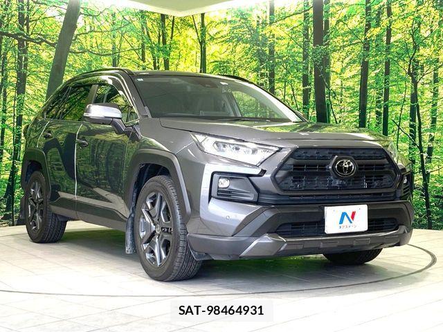 Toyota RAV4 2022-11 7879096-15