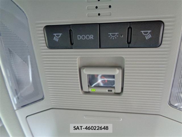 Toyota RAV4 2022-10 7879100-19