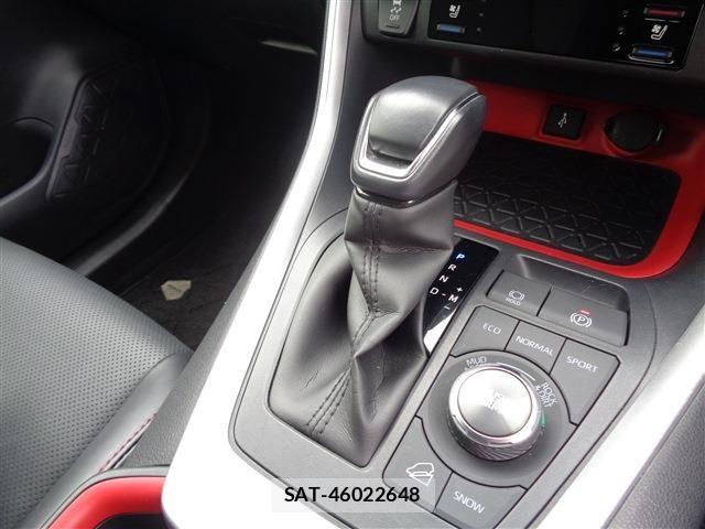 Toyota RAV4 2022-10 7879100-26