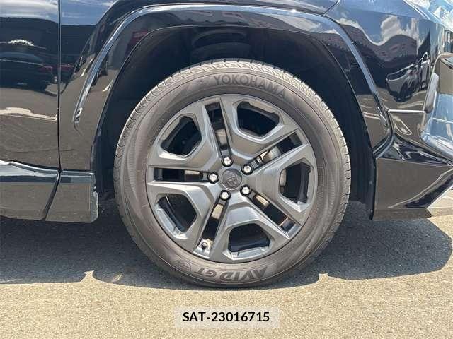 Toyota RAV4 2022-02 7879097-16