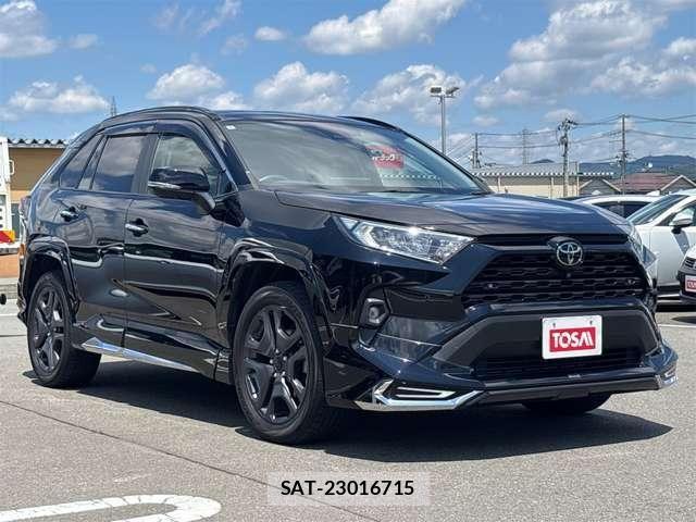 Toyota RAV4 2022-02 7879097-23