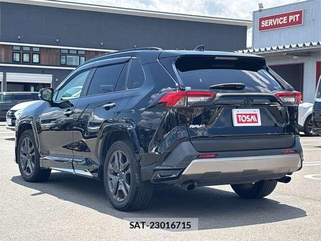 Toyota RAV4 2022-02 7879097-25